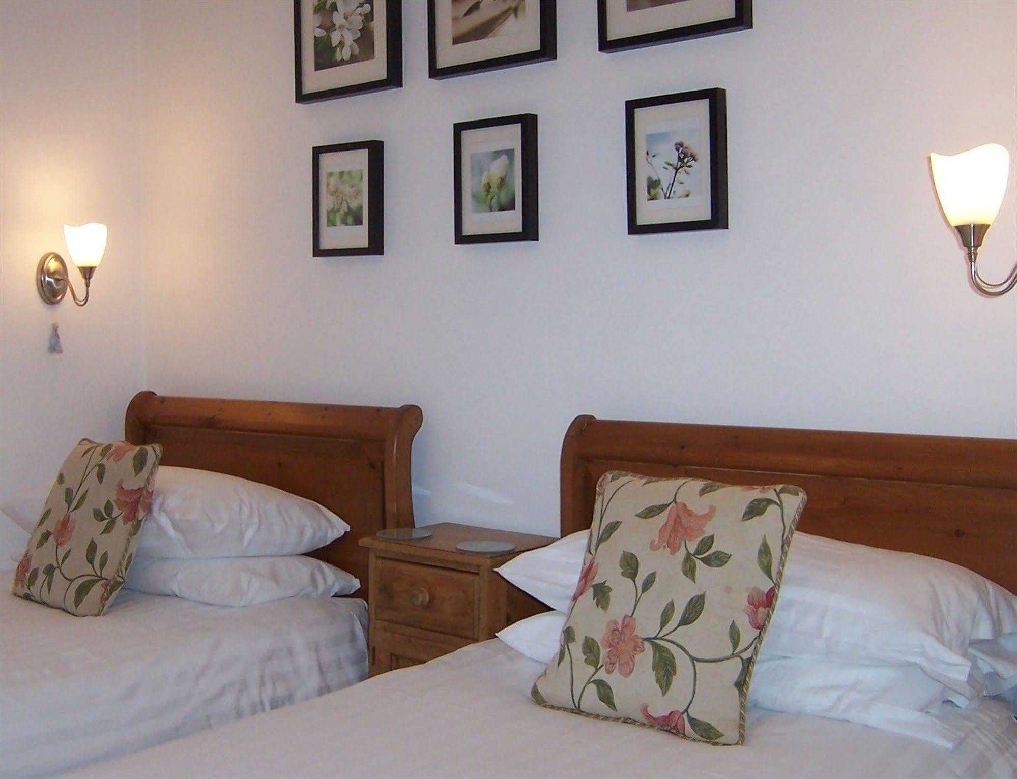 Caddon View Country Guest House Innerleithen Extérieur photo