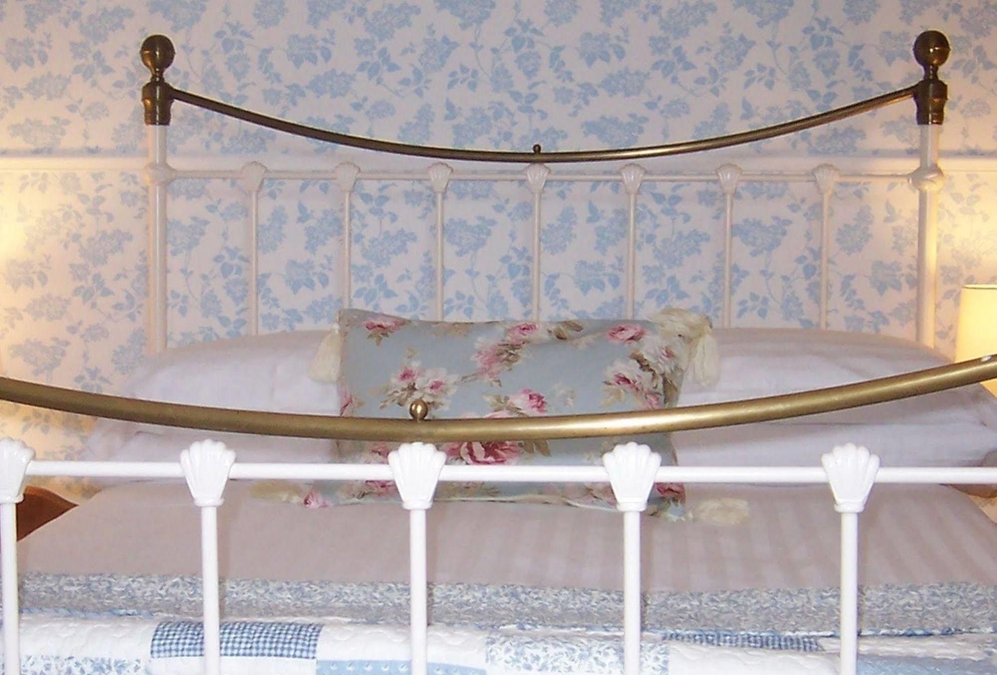 Caddon View Country Guest House Innerleithen Extérieur photo